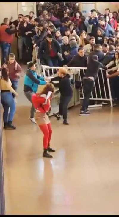 Tranca la asamblea del centro de estudiantes de derecho de la uba