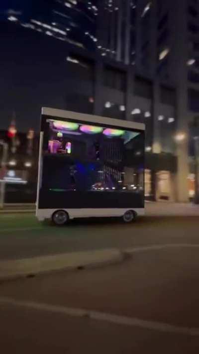 Asmon getting the new Starforge M.E.C.H. delivered