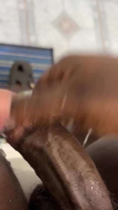 shi won't stop leaking yo😮‍💨