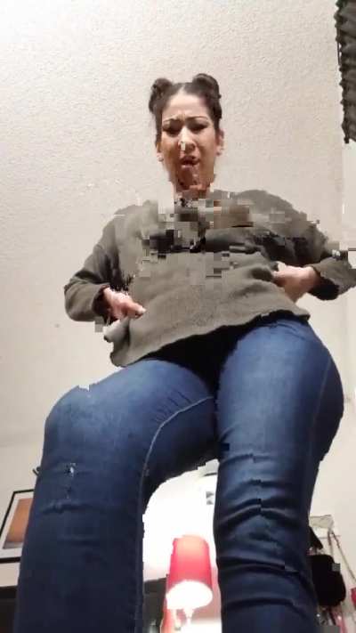 Latina giantesses are some of the best around 