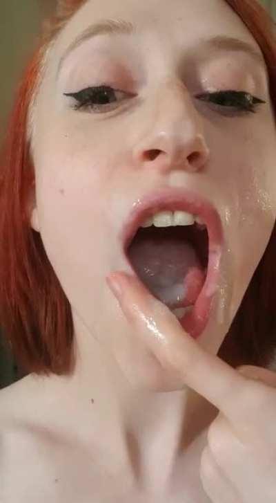 I needed to taste that facial 💦😛