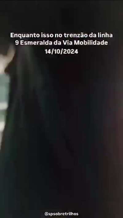 Descarga elétrica na Linha 9 Esmeralda 