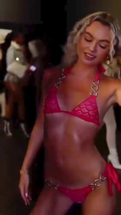 Pretty blonde Madison in red triangle bikini 👙