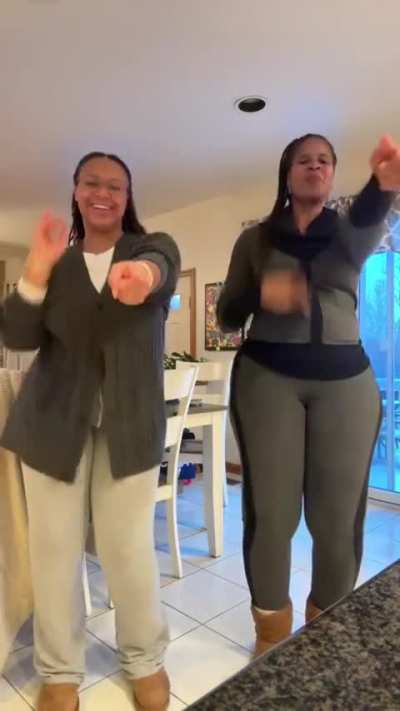 Nia Sioux and Dr Holly Frazier 