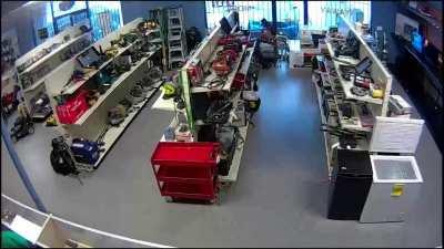 Guy brings his own magazine to pawn shop