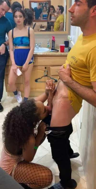 I'm sorry a shameless slut😘😘