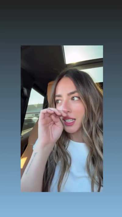 Chloe's IG Story, 8/27/25