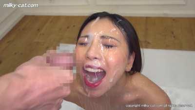 #094 - Madoka Hitomi: My top 200 JAV bukkake/gokkun idols - 2000-2020