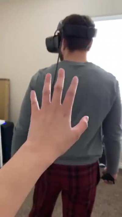 Wife did this to me while playing Half Life: Alyx!