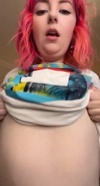 Milky titty drop 😜💦