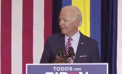 OMG MY FAV SONG 😜😜🤪🤪