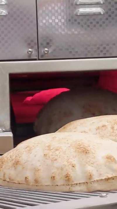 Fresh pita bread blowin' up!