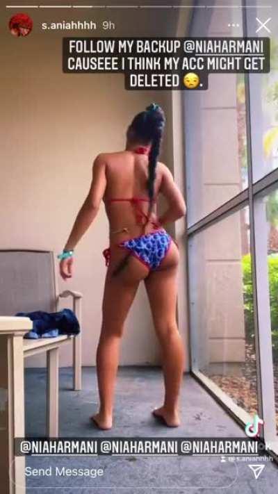 highkey thick…🍑