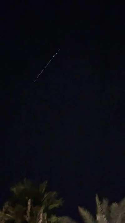Starlink satellites - seen from Palm Springs, CA. First thought was alien invasion👽