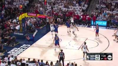 [Highlight] Gobert tries his own version of the spin on Jokić