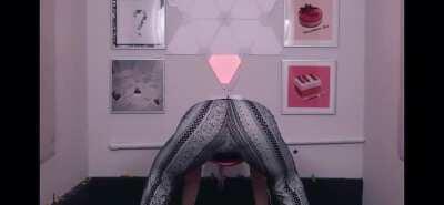 HMU for more twerk vids