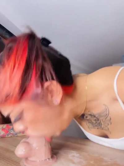 I need a good cock that makes me choke hard