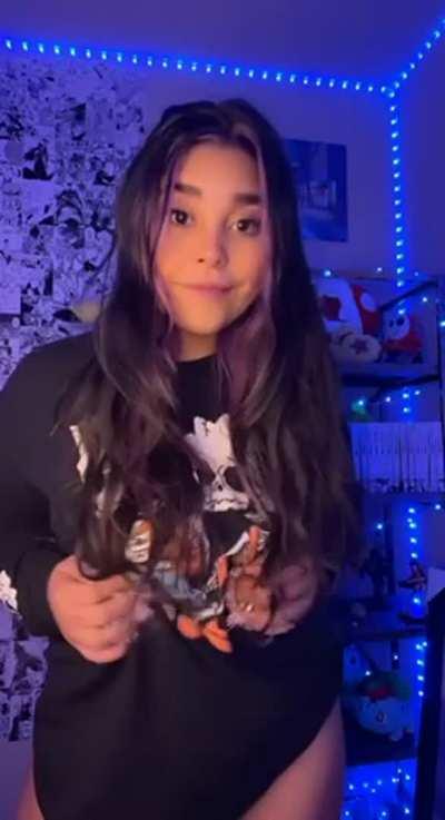 If you eat me out then I’ll be your big tiddy goth gf… deal?