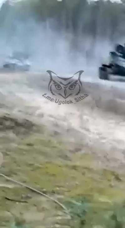 ru pov: Russian armor attacking Ukrainian positions in the woods - Kremennaya