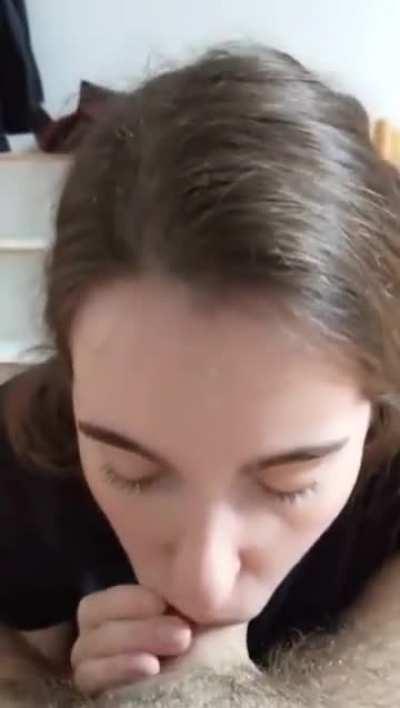 Wow She Swallowed That Thick Monster