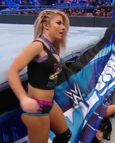 Alexa on Smackdown 9/19 IG