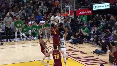 [Highlight] Evan Mobley is a Defensive Player of the Year finalist in his second year! These are some my favourite Mobley defensive plays in his rookie year that showed his potential!