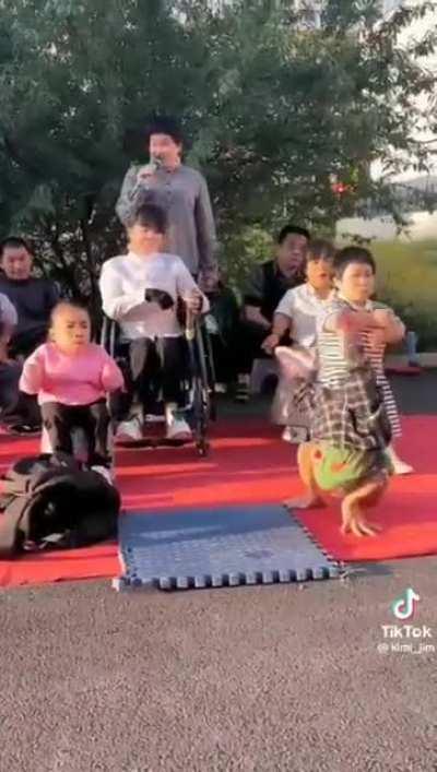 Sum Ting Wong with the fellas