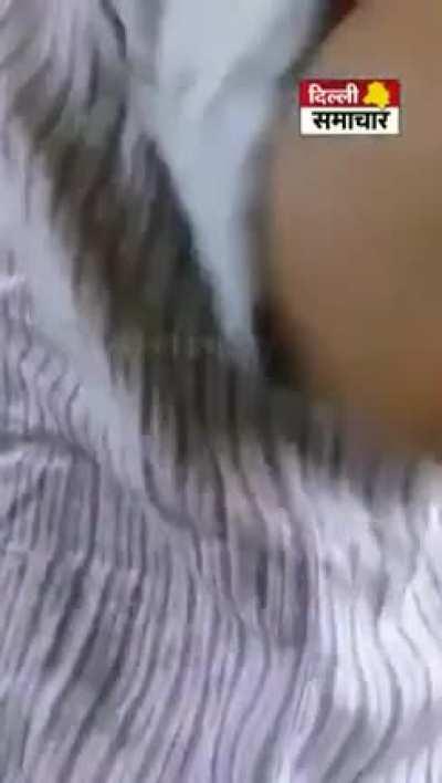 Fight at Delhi Petrol station, Man Attacked by woman.