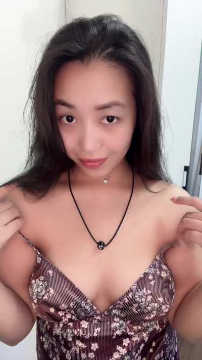 Flashing tits for trend