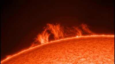 7 second time lapse covering an hour of solar activity in h-alpha