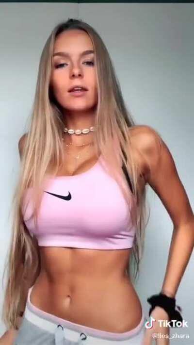 Lies Zhara! 😍🔥