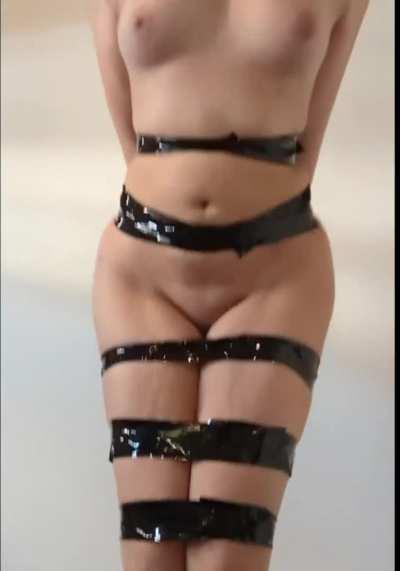 All taped up and nowhere to go 😜🥰