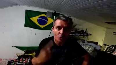 Mais um golpista surtando