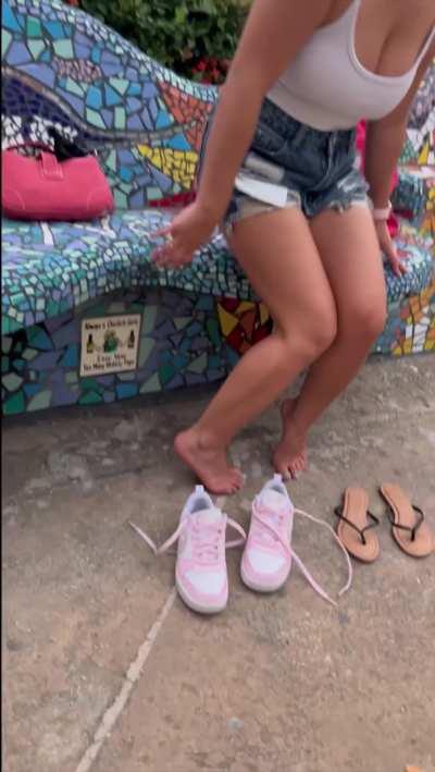 Didn’t wanna crease my shoes so I put on my flip flops 