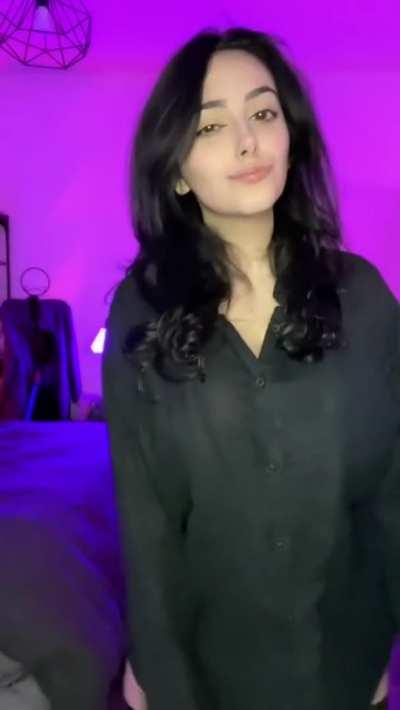 Shiftymine anime girl dances