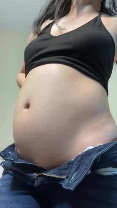 stuffed Asian with BULGING stomach burps to make room for