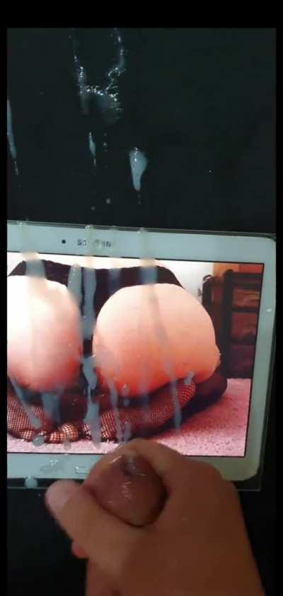 Covering a lucky girl's ass and soles with a tribute