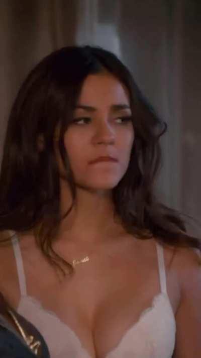 Victoria Justice always give me an instant boner 🤤