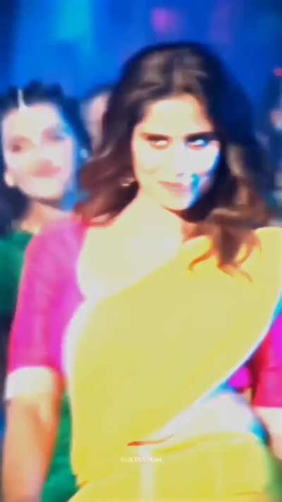 Sai Tamhankar sexy dance moves