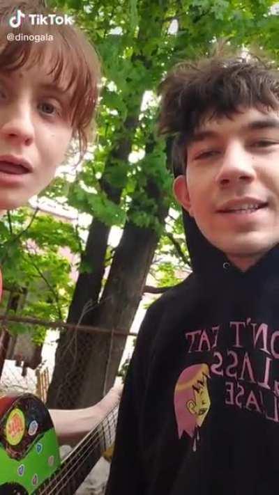 itaots is such a good song