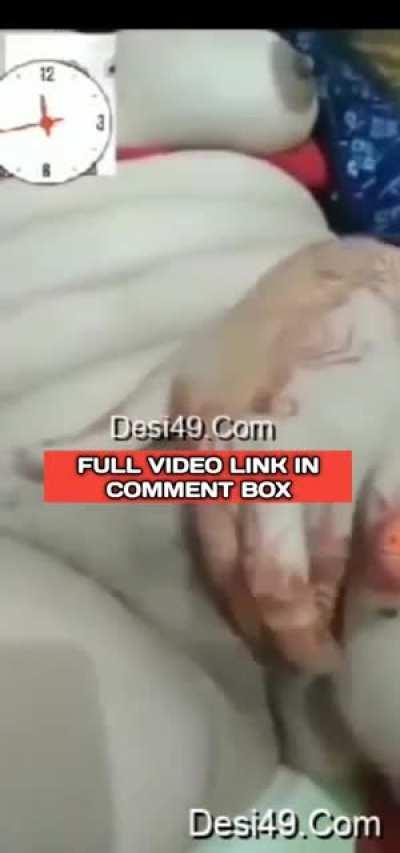 CUTE GIRL SHOWS HER BOOBS AND PUSSY