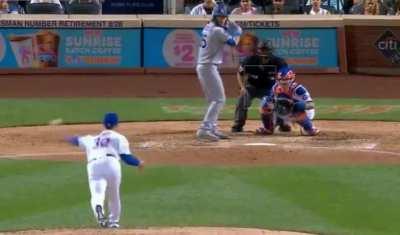 [Highlight] Aaron Loup makes a fool out of Bellinger