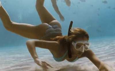 Into the Blue with Jessica Alba