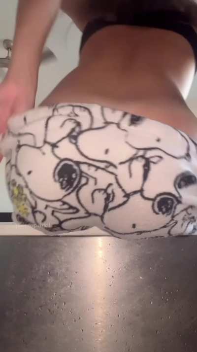 Pee compilation of what should be on your face