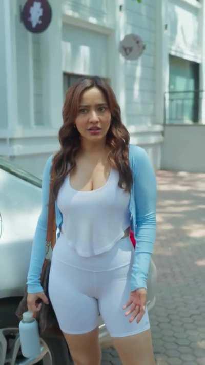 Neha Sharma 