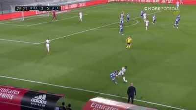 Ferland Mendy bullying his opponent