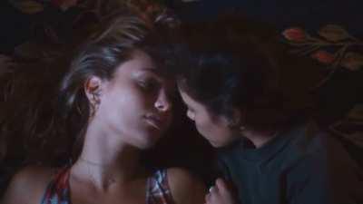 Jenna Ortega and Maddie Zieglar.