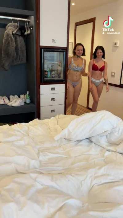 New Story with Ellyandnickk ❤️