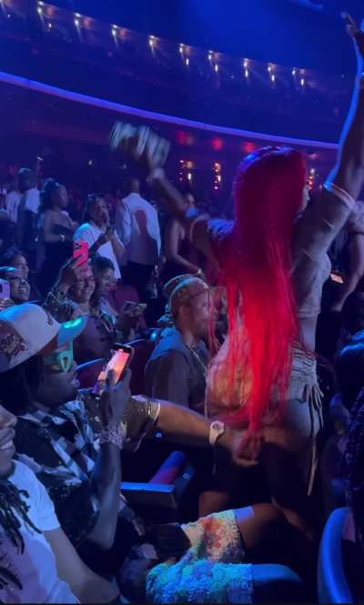 Sexyy Red thick post pregnancy shaking it for Chief Keef @ BET Awards last year