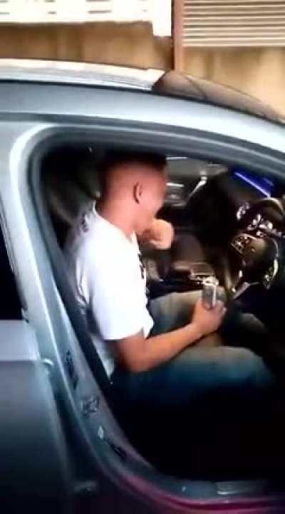 “Hey Mercedes! How much kilos left on my fuel?” 🤣🤣